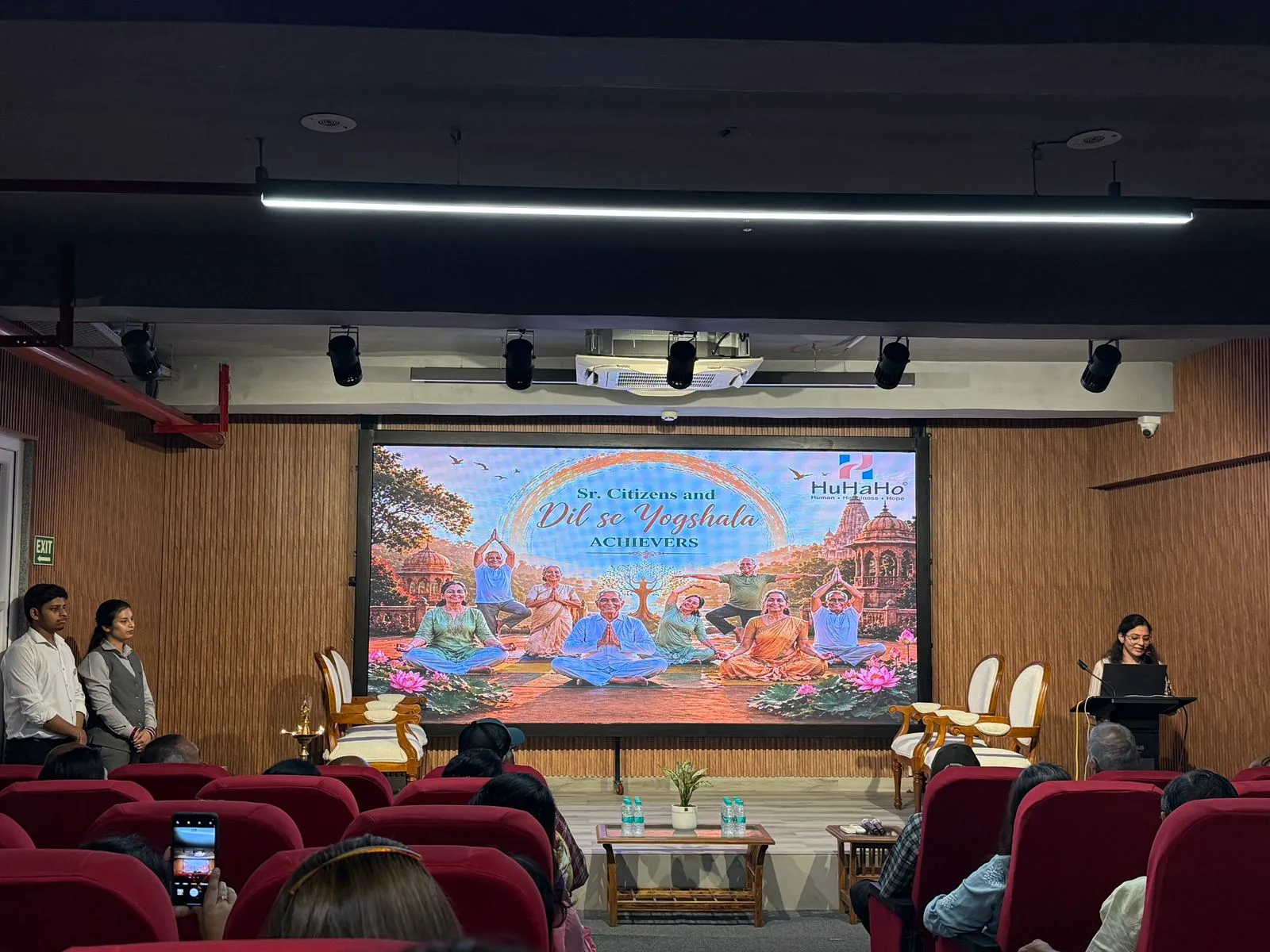 Seminar in session